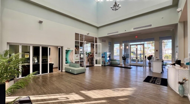 New Listing! Windsor Island-2166 8br · Disney 8 Bedroom Home, Buchen Sie Ferienhaus Hotels in Four Corners mit Pool, Schwimmbad