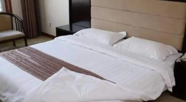 Super 8 Hotel