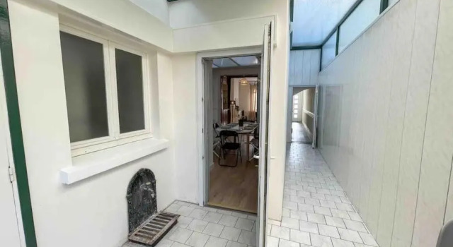 4 Chambres / Grande Maison / Toute équipée, Забронировать Отель Отели Соммы с парковкой, Парковка