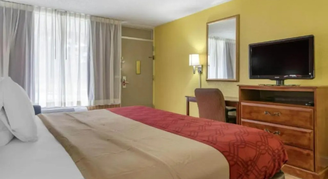 Номер Standard Travelers Inn Douglas By OYO US-441