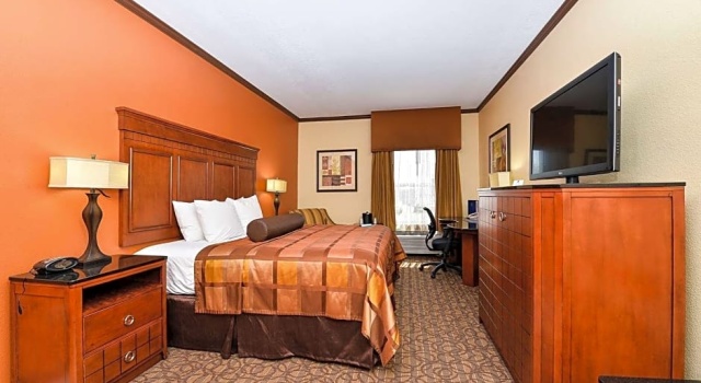 Люкс Best Western Plus Midwest Inn & Suites