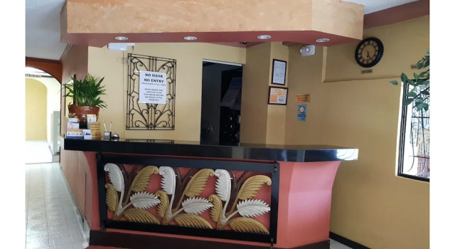 Saltimboca Tourist Inn, Забронировать Отель Отели Баколод с бассейном, рядом с Negros Museum, Бассейн