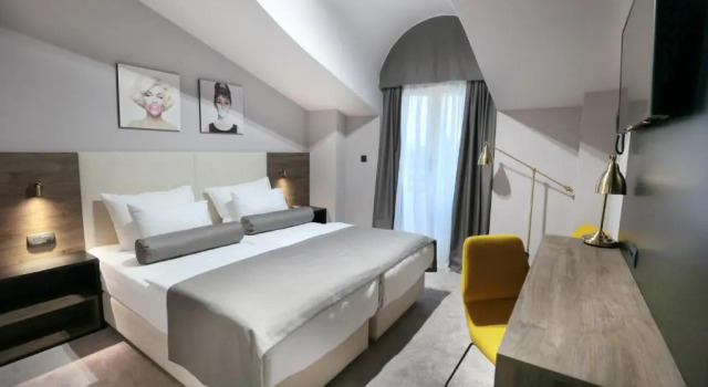 Двухместный номер Standard с балконом и с видом на море Hotel Milenij