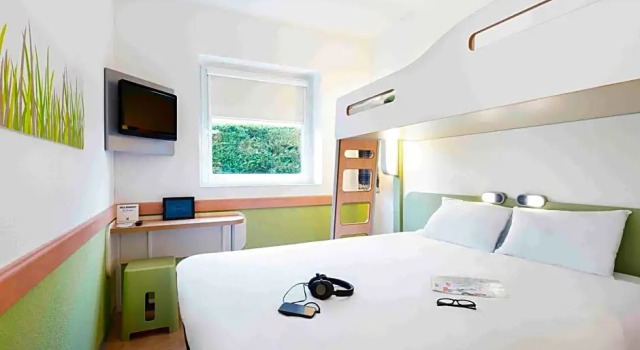 Четырёхместный номер Standard Ibis Budget Bilbao Barakaldo