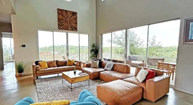 Luxury Hilltop Retreat w/ Scenic Views, Забронировать Дом для отпуска Коттеджи Дрипинг-Спрингса, Коттедж