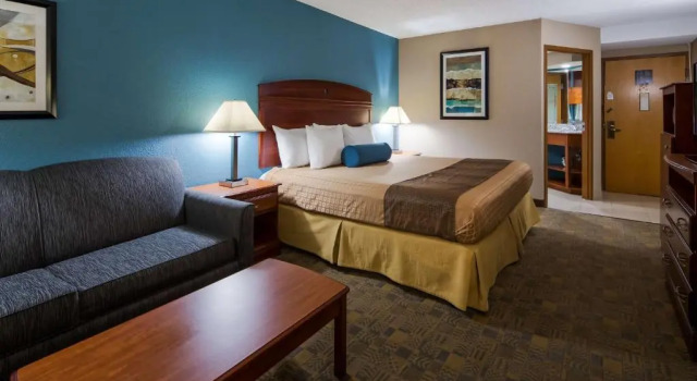 Номер Standard Days Inn by Wyndham Englewood Dayton Airport