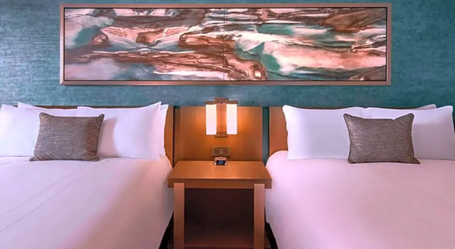 Номер Standard Denver Marriott Tech Center