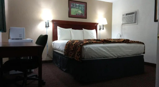 Номер Standard Budget Inn Hamilton