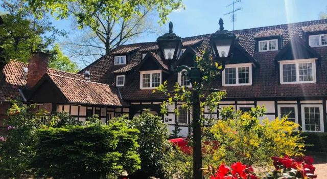 Landhotel Gutshof im Oertzetal in Oldendorf, Südheide, Забронировать Отель Зюдхайде Целле