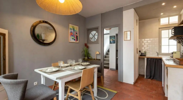 Коттедж La Maison d’Etienne Renovated in 2025! City Center 4 Guests