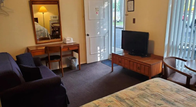 Четырёхместный номер Standard Wasaga Beach Inn And Cottages