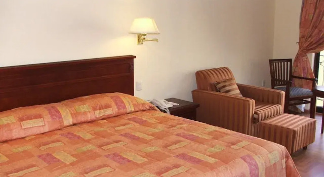 Двухместный полулюкс с балконом Hotel Casa Real Tehuacan