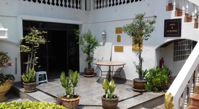 Villa Oranje Pattaya, Забронировать Вилла Виллы Паттайя, рядом с Кабаре-шоу Альказар, Вилла