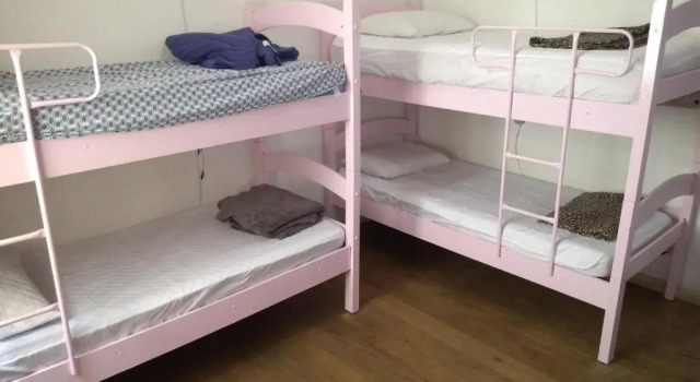 Кровать в общем номере (женский номер) Onça da Praia Hostel