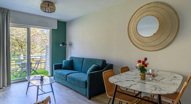 Апартаменты Comfort Appart Hôtel Le Liberté Vannes Centre-Ville