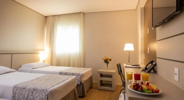 Четырёхместный номер Standard Viale Tower Hotel