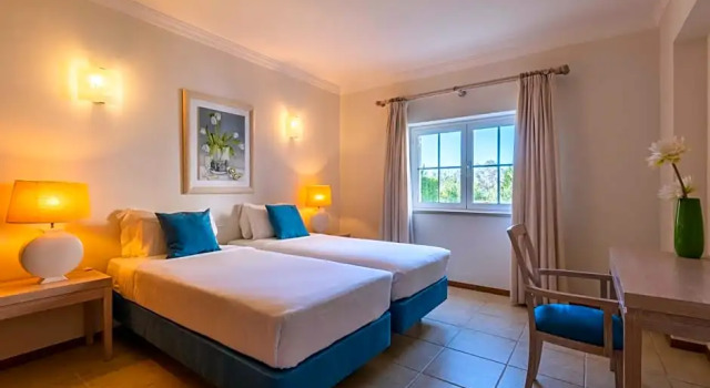 Апартаменты с 2 комнатами с видом на бассейн Vale dOliveiras Quinta Resort & Spa