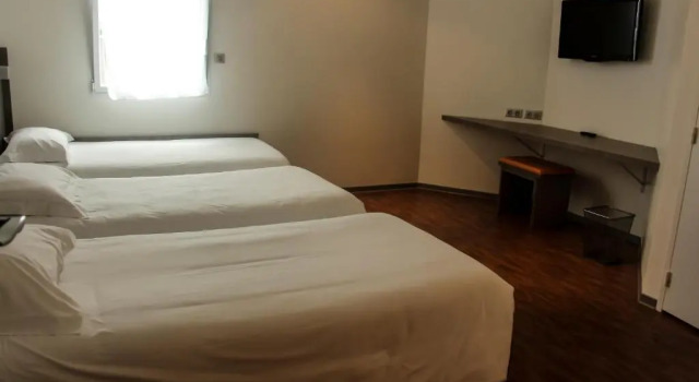 Трёхместный номер Standard H24 HOTEL