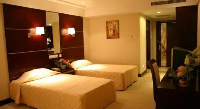 Water & Moon City Hotspring Hotel, Book Hotel Saihan 