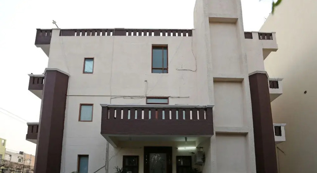 OYO 14100 Hotel D Meridien, Забронировать Отель IMT Manesar Гургаон