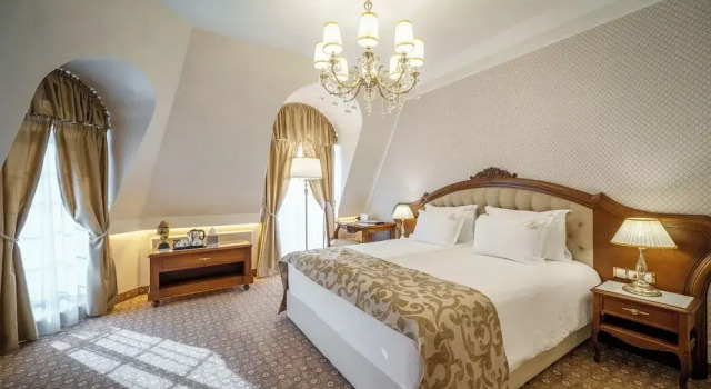 Студия с балконом Residence City Garden - Certificate of Excellence Top 10 BEST Five-Stars City Hotels for 2024 awarded by HTIF