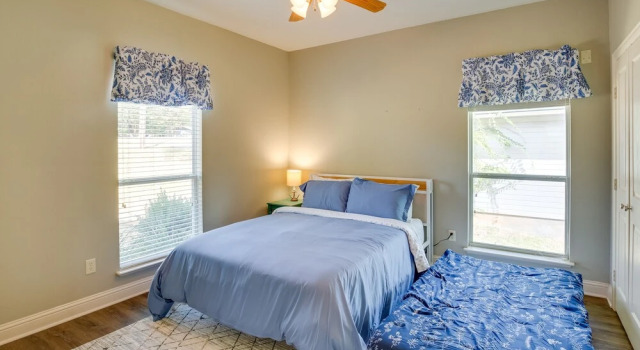 Коттедж Fish & Kayak: Tranquil Cedar Creek Home!