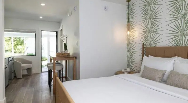 Двухместная студия с видом на океан Pines & Palms Resort