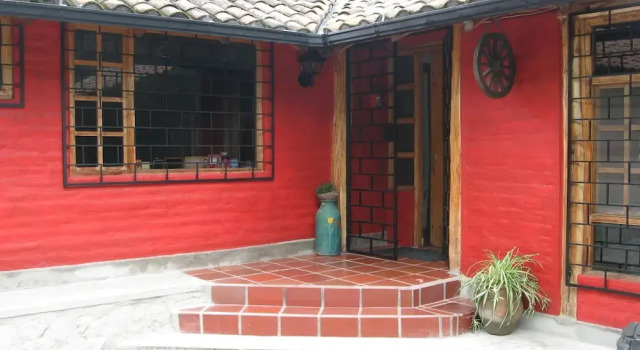 Arie s Cabin, Rezerwuj Hotel Culacusi Cotopaxi