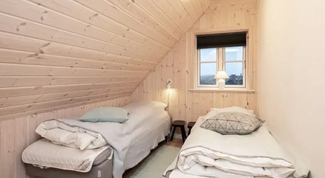 8 Person Holiday Home in Blavand, Book Feriehus Blåvand Syddanmark, nær Blaavand Lighthouse