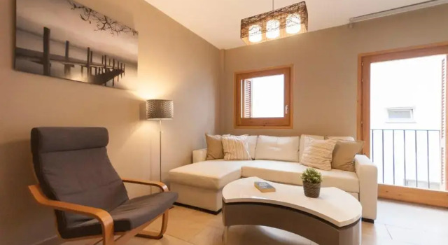 Lets Holidays Mediterranean apartment 3 minutes to the beach 2, Prenota Appartamento Hotel a Costa Brava con parcheggio, Parcheggio