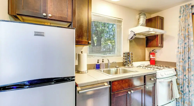 Коттедж Stylish Home 2 Mi to Old Town Albuquerque!