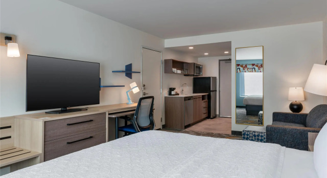 Двухместный люкс Home2 Suites By Hilton Ann Arbor South