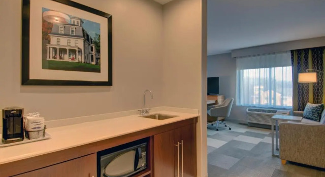 Студия Hampton Inn Boston - Westborough