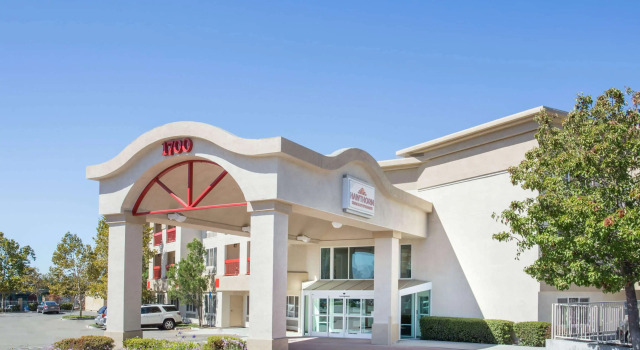 Hawthorn Suites by Wyndham Livermore Wine Country