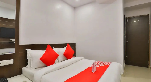 Двухместный номер Standard OYO 5476 Hotel Sunrise