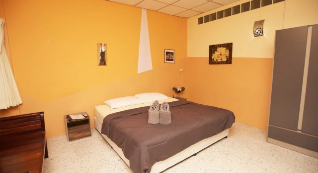 Номер Standard Holiday Phangan - Hostel & Bar