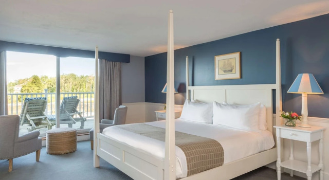 Номер Deluxe Breakwater Inn