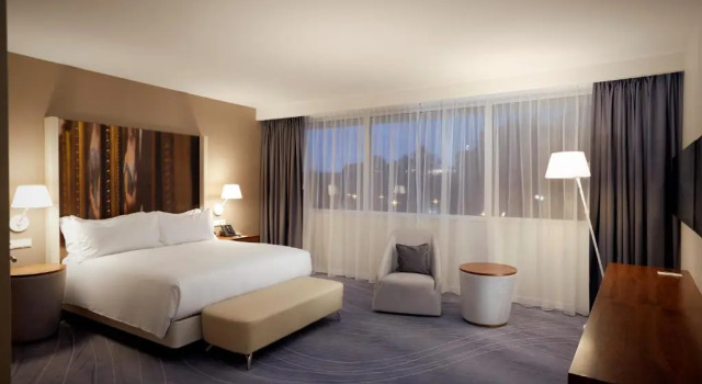 Двухместный номер Deluxe DoubleTree by Hilton Wroclaw