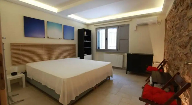 Elegant Studio at the Acropolis Hills