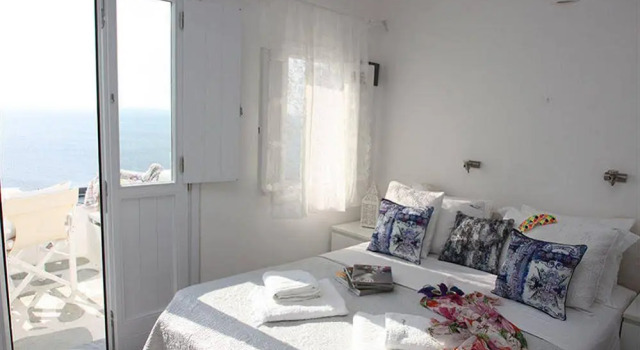 Marina View Studios & Apartments