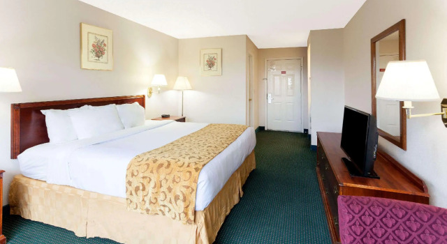 Двухместный номер Standard Days Inn by Wyndham Dahlonega University Area