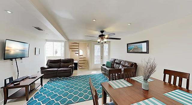 Updated 3br  W/ Pools 3 Bedroom Condo