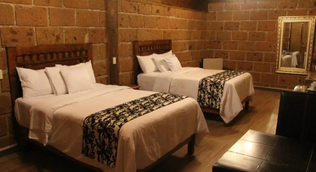 Standard Vierer Zimmer Hotel Real Nirvana