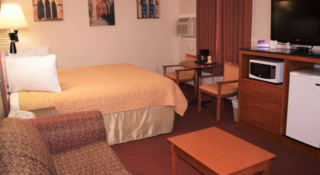 Люкс Knights Inn Arnprior