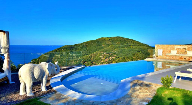 Вилла с 3 комнатами Parga Villas