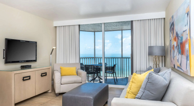 DiamondHead Beach Resort