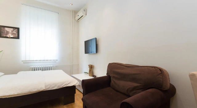 Studio Central Square, Забронировать Отель Белград Центральная Сербия, рядом с Кафедральный собор в Белграде