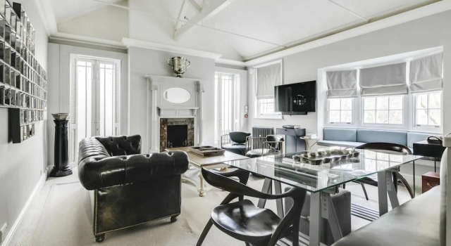 Коттедж The Park Lane Penthouse