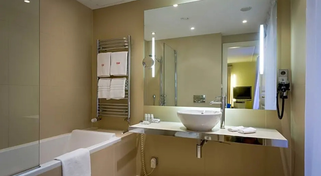 Superior Doppel Zimmer mit Blick Three Storks