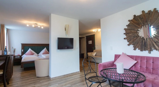 Люкс Deluxe Hotel Restaurant Auerhahn